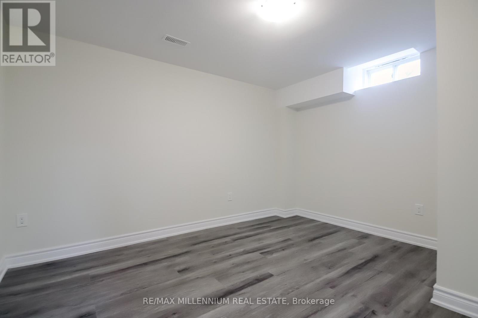 47 DOUGLAS KEMP CRESCENT - 45
