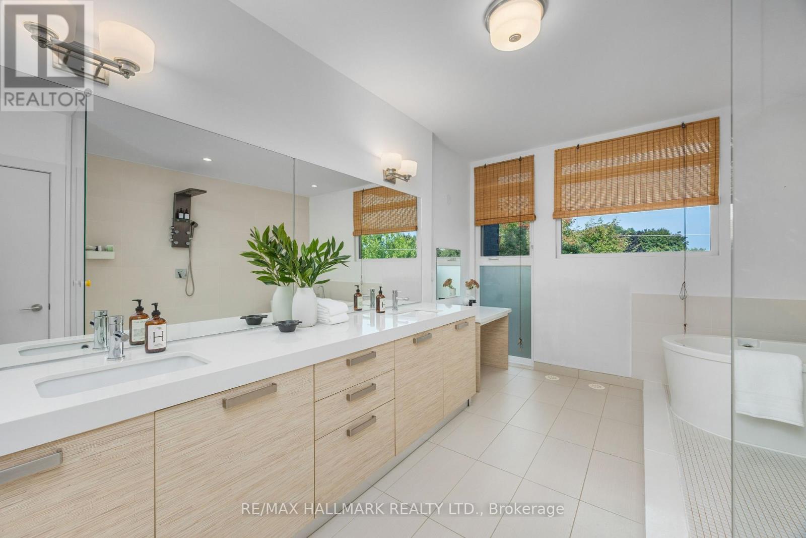 68 BOULTON AVENUE - 15