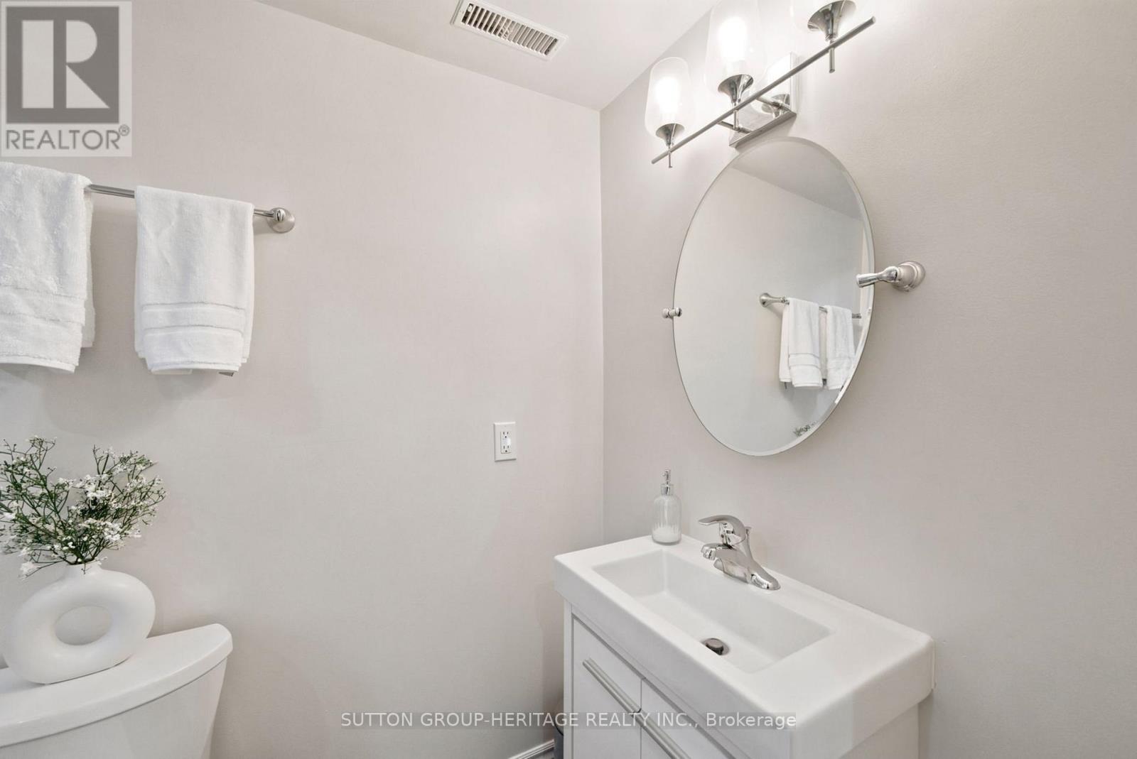 6 LEWIN CRESCENT - 29