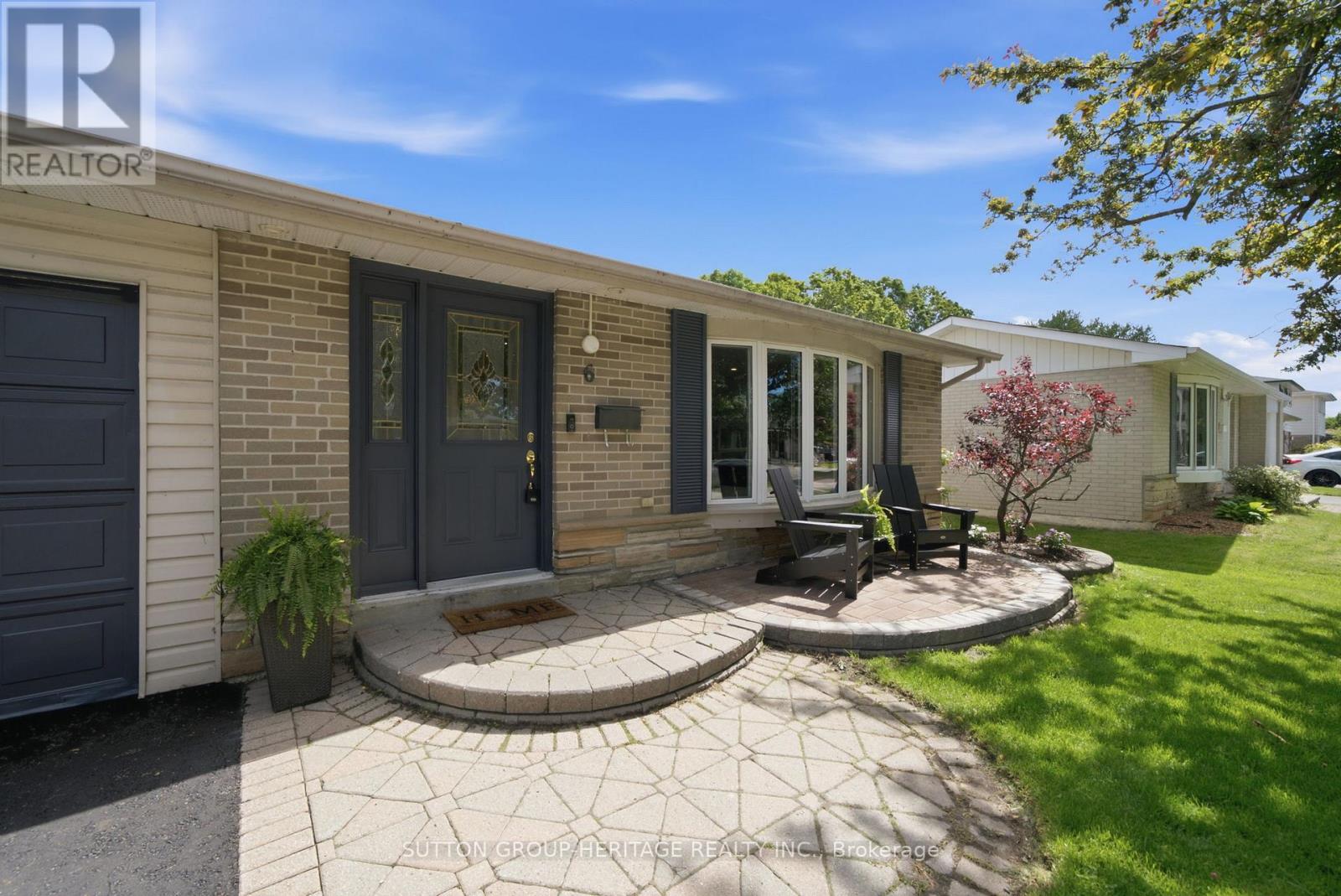 6 LEWIN CRESCENT - 39