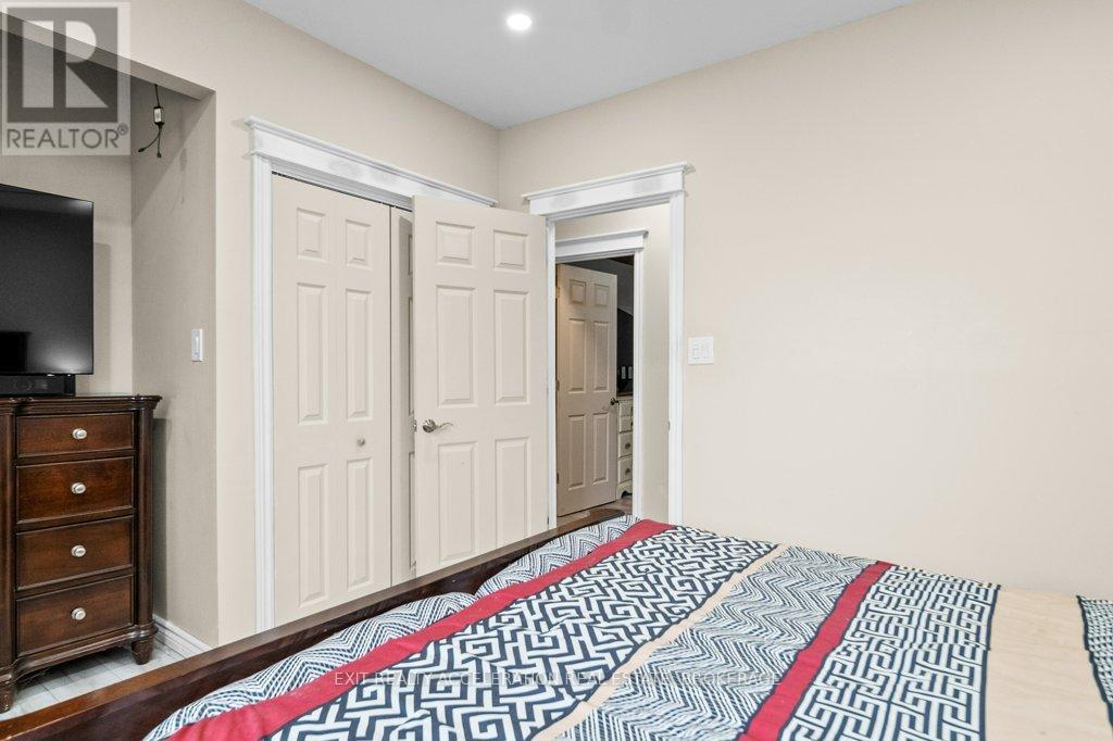 108 DUNDAS STREET - 16