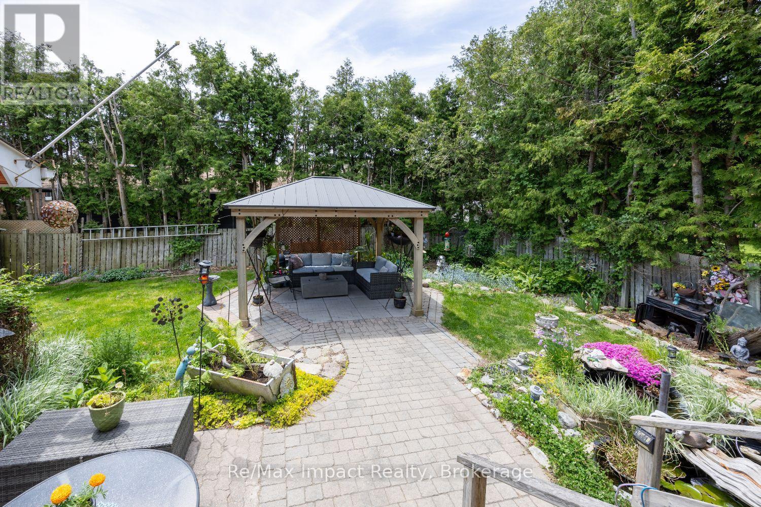 44 BROWN STREET - 14