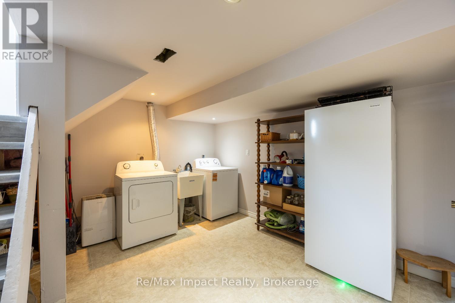 44 BROWN STREET - 15