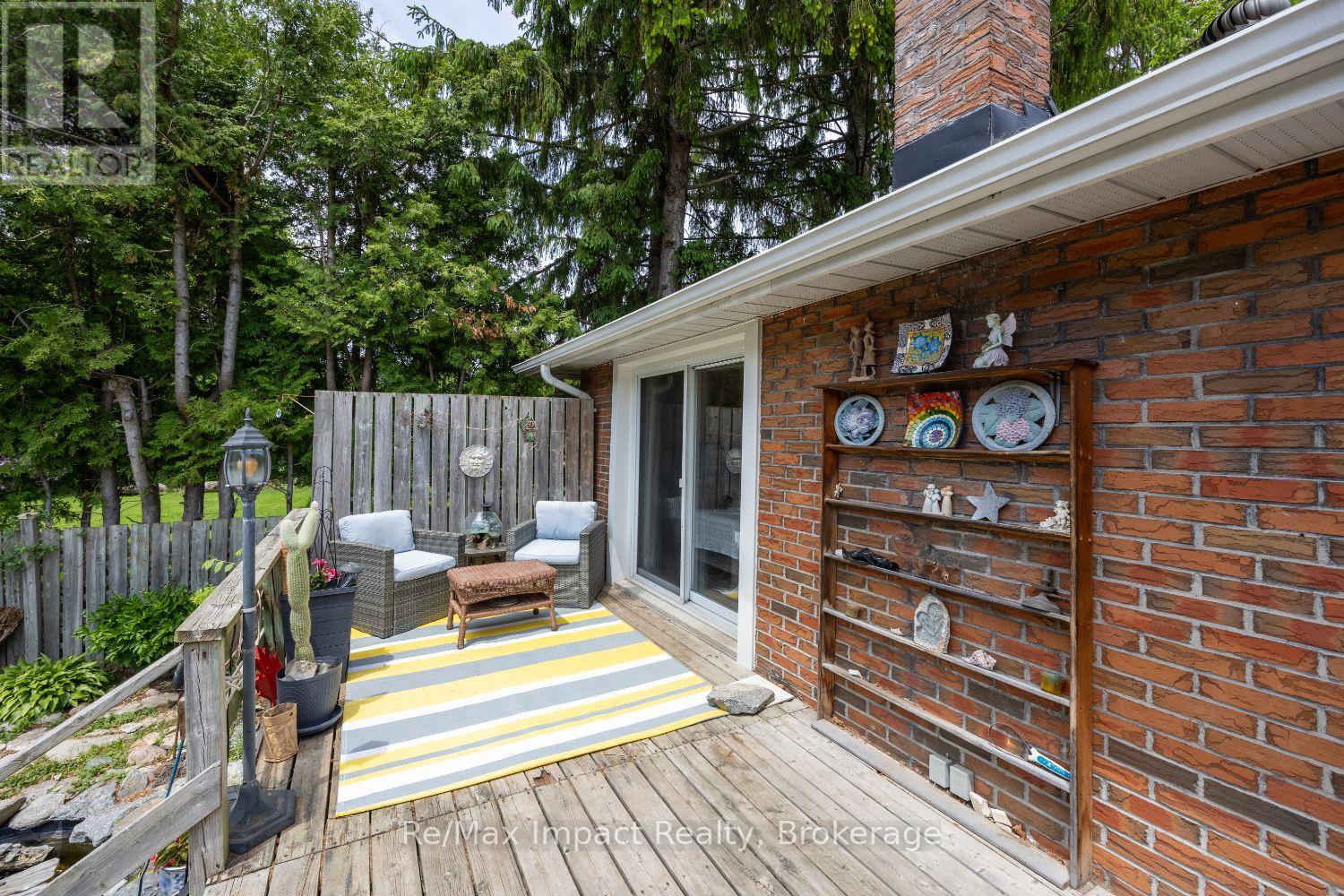44 BROWN STREET - 28