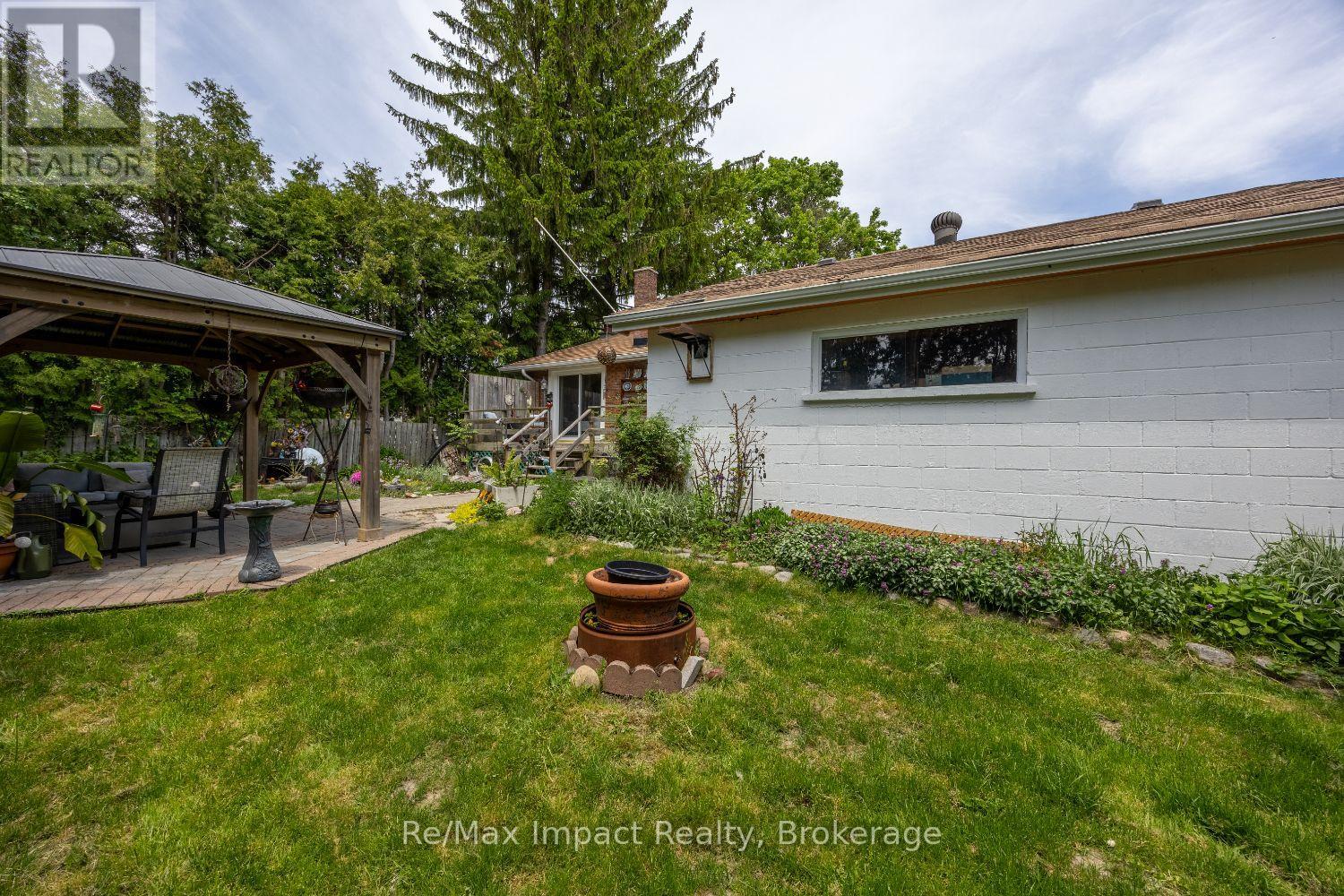 44 BROWN STREET - 34