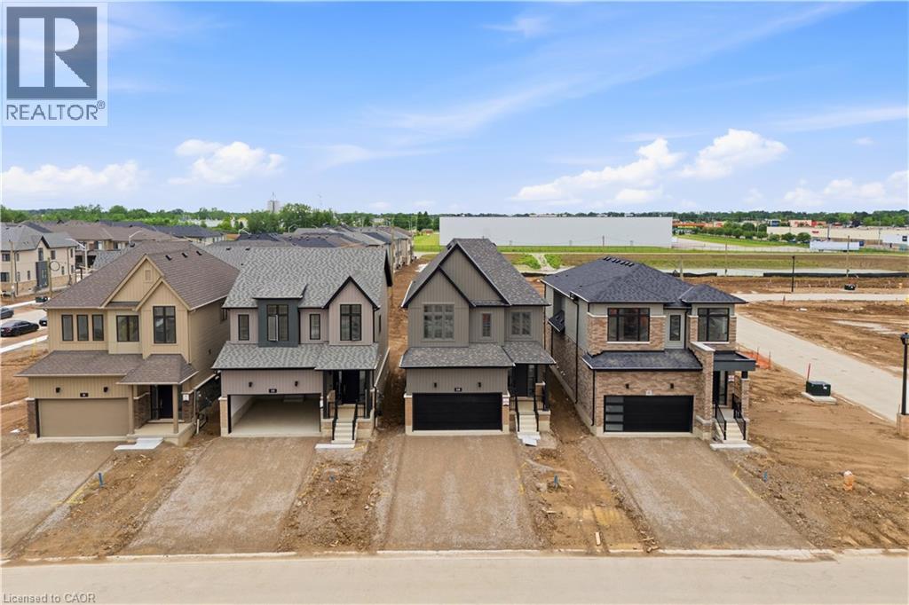 14 HEPBURN Place N - 22