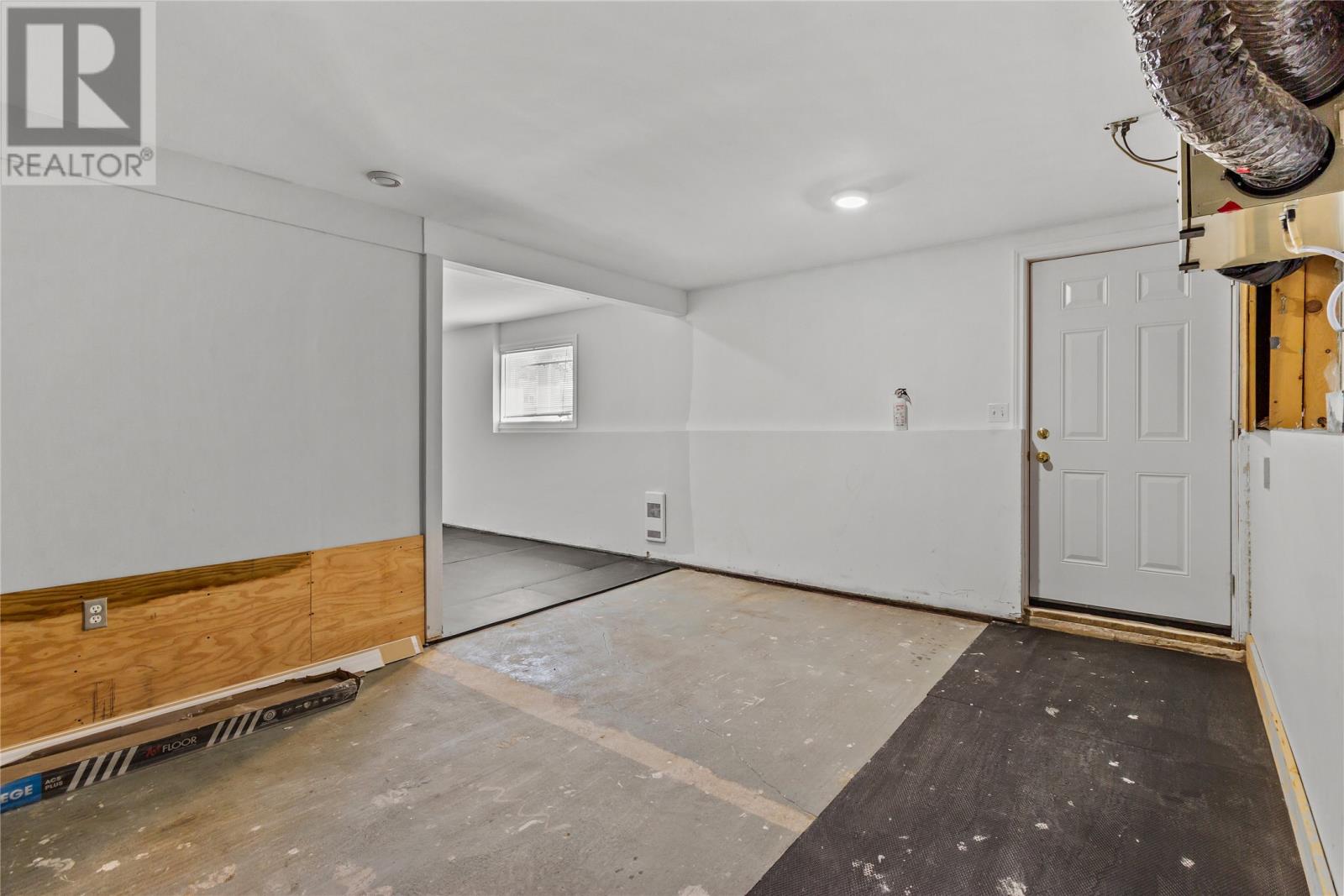 160 Lanark Drive thumbnail 19