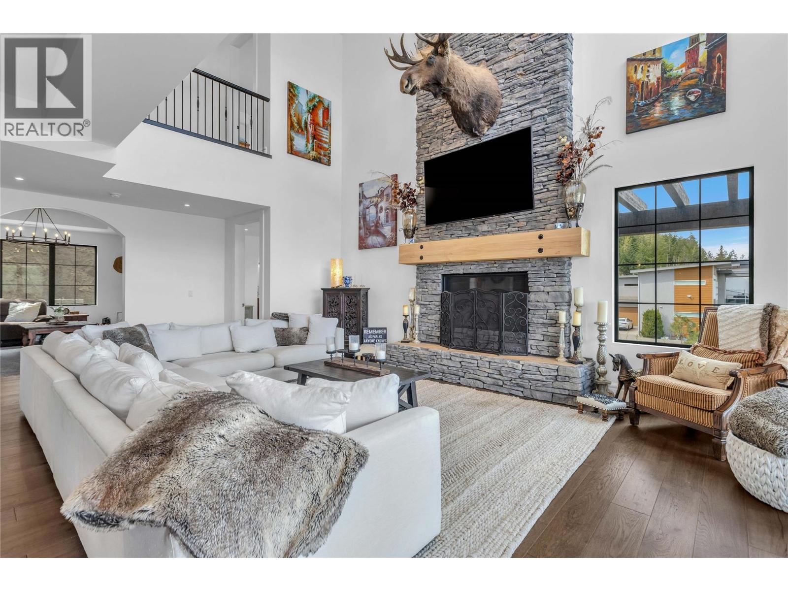 164 Sunset Boulevard - 10