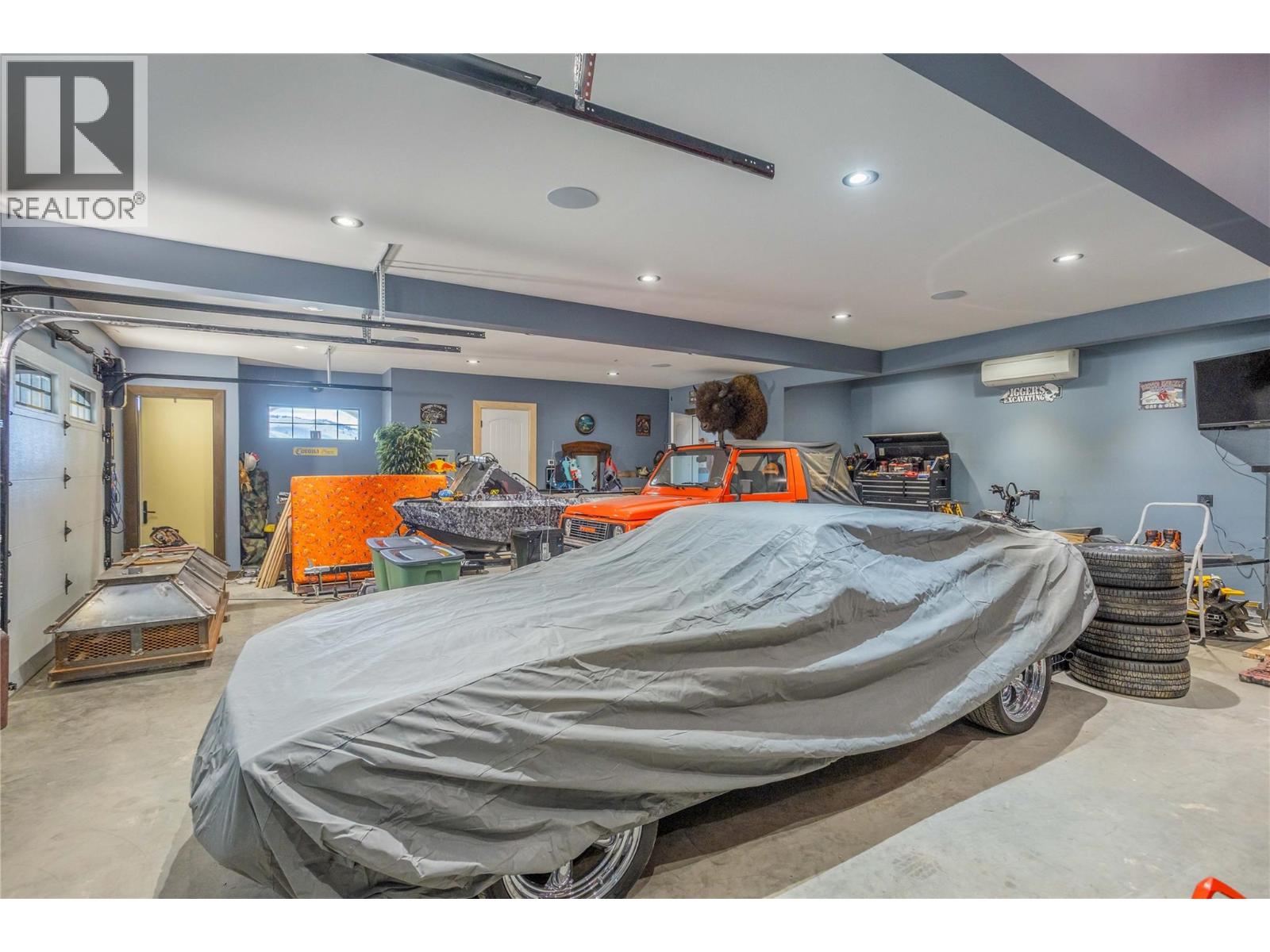 164 Sunset Boulevard - 58