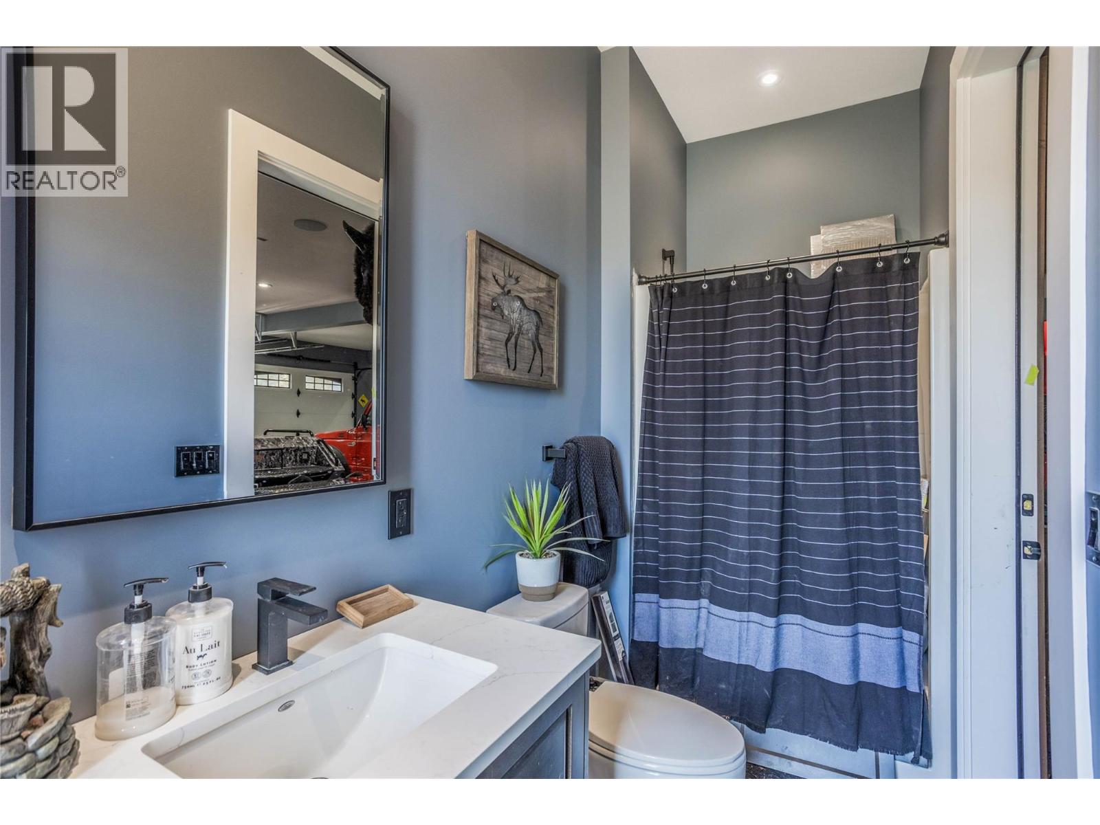 164 Sunset Boulevard - 56