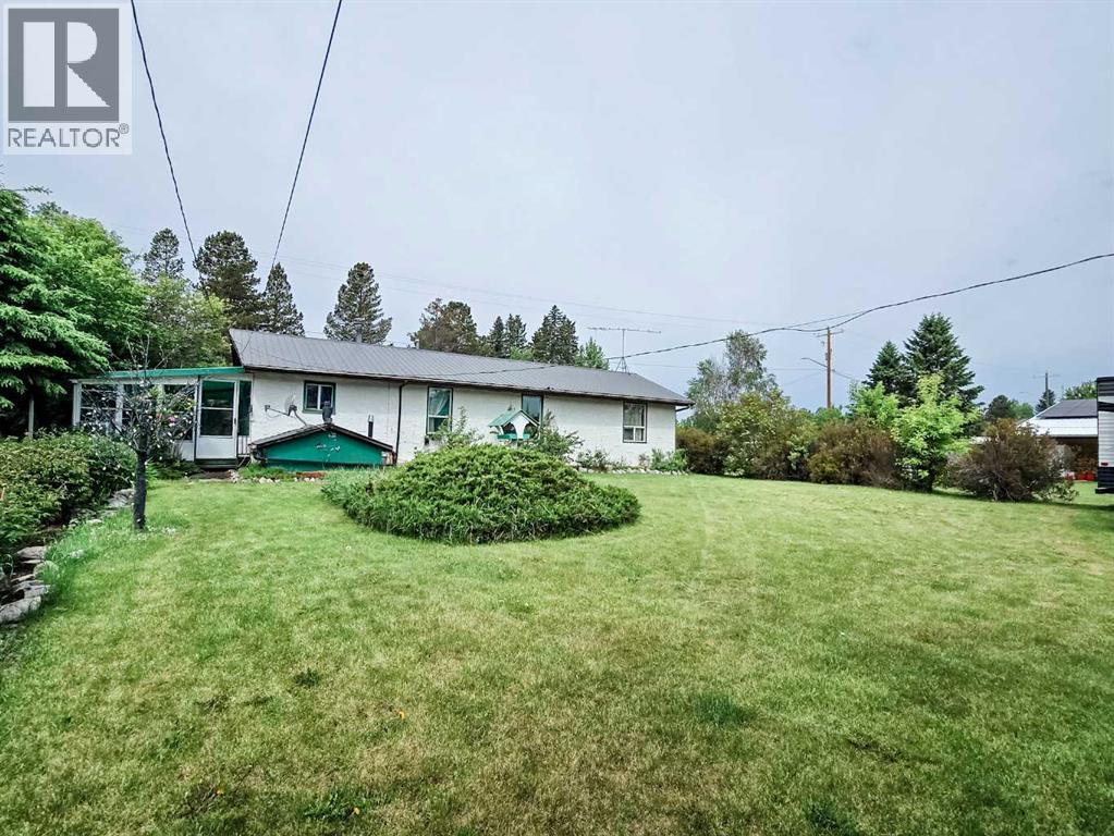5013 51 Street - 23