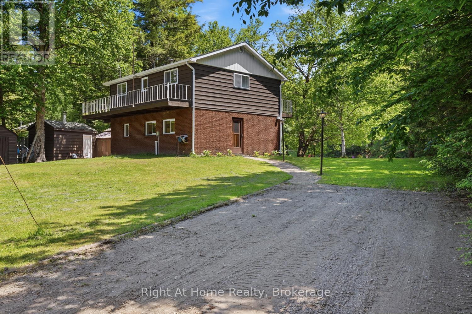 1074 HOLIDAY PARK DRIVE - 40