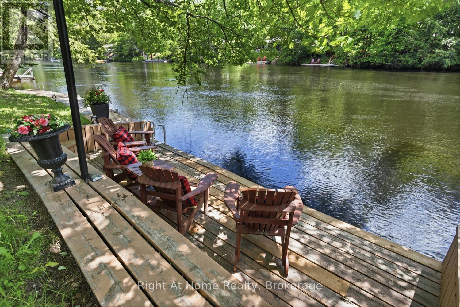 1074 HOLIDAY PARK DRIVE - 46