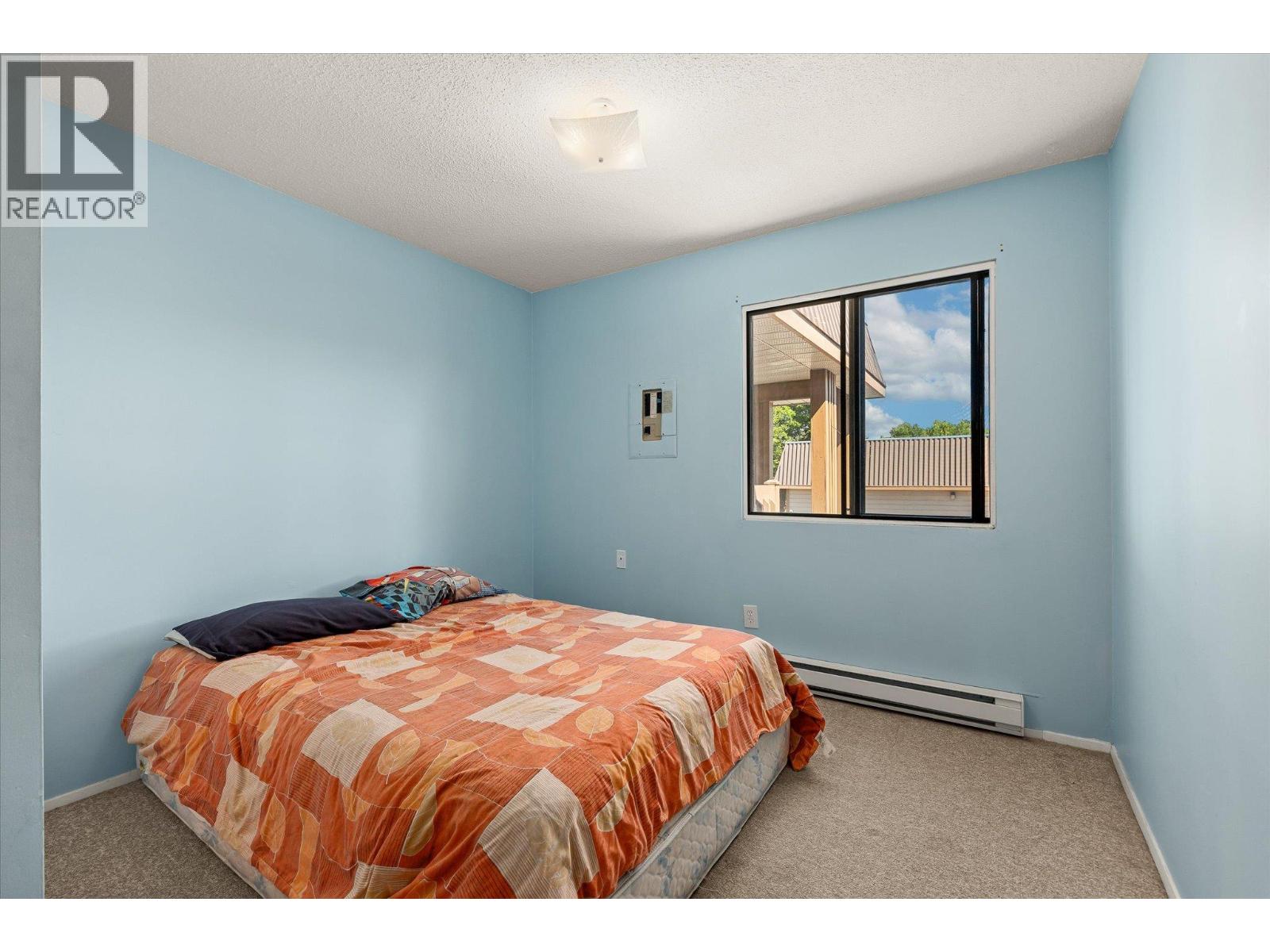 #203A 880 Badke Road - 24