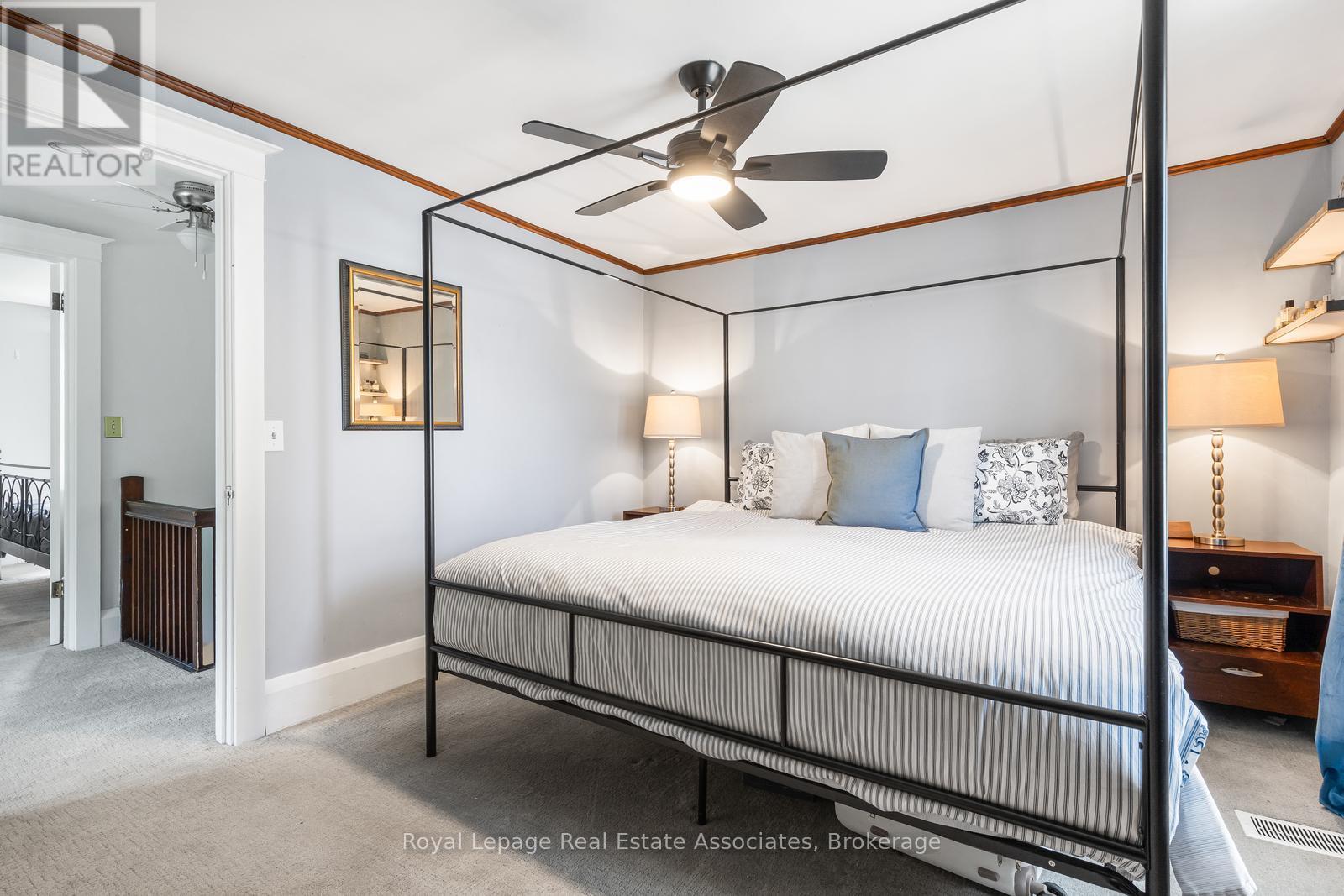 1807 BALSAM AVENUE - 26