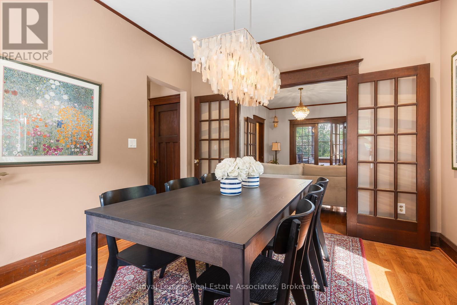 1807 BALSAM AVENUE - 19