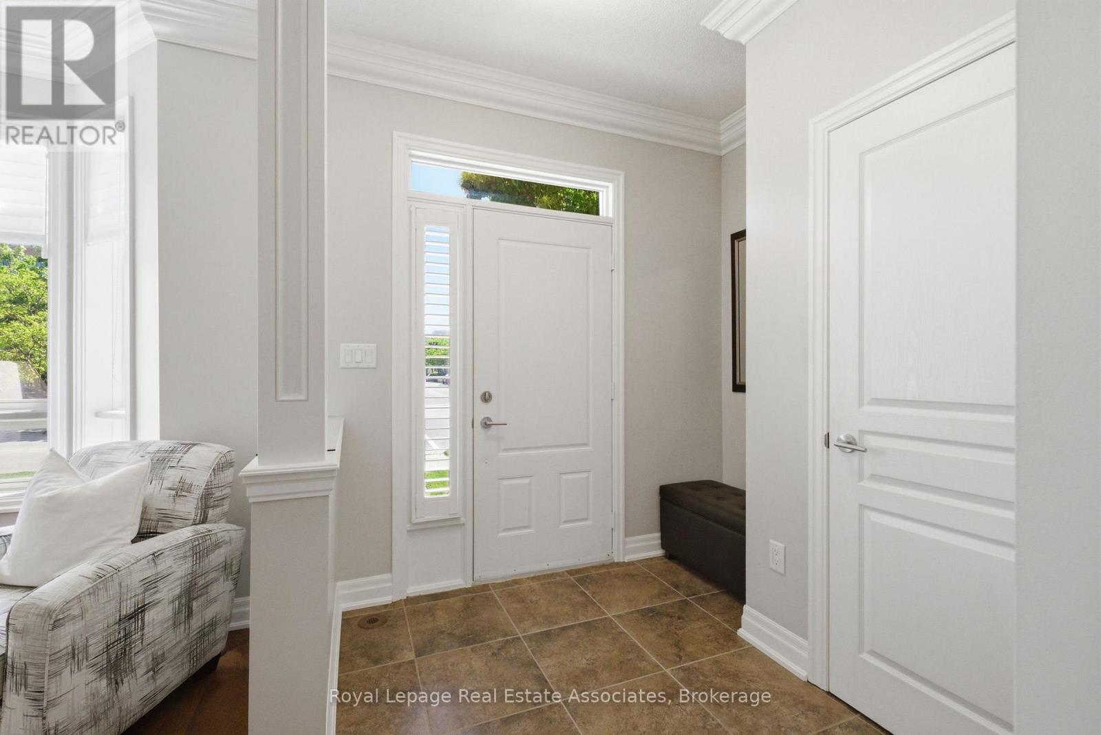 32 ST LAWRENCE DRIVE - 3