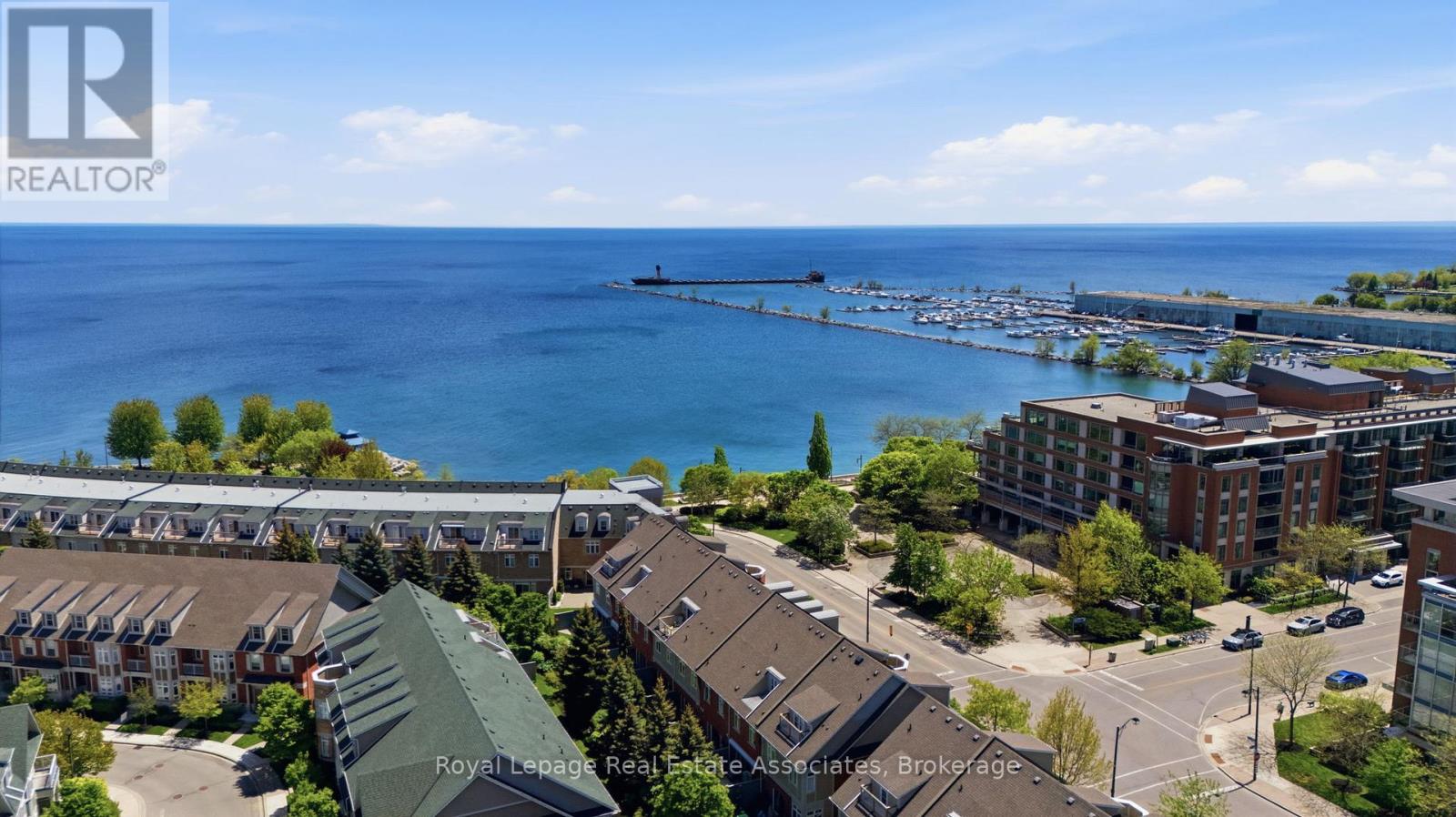 32 ST LAWRENCE DRIVE - 48