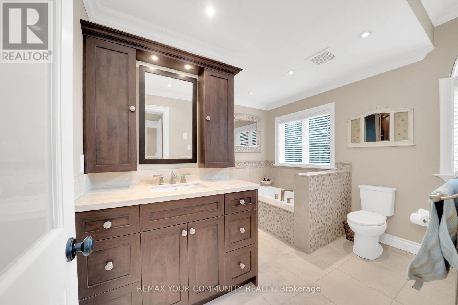 124 ELMPINE TRAIL - 30