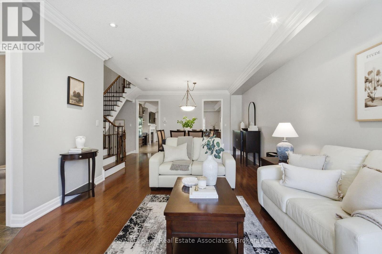32 ST LAWRENCE DRIVE - 5