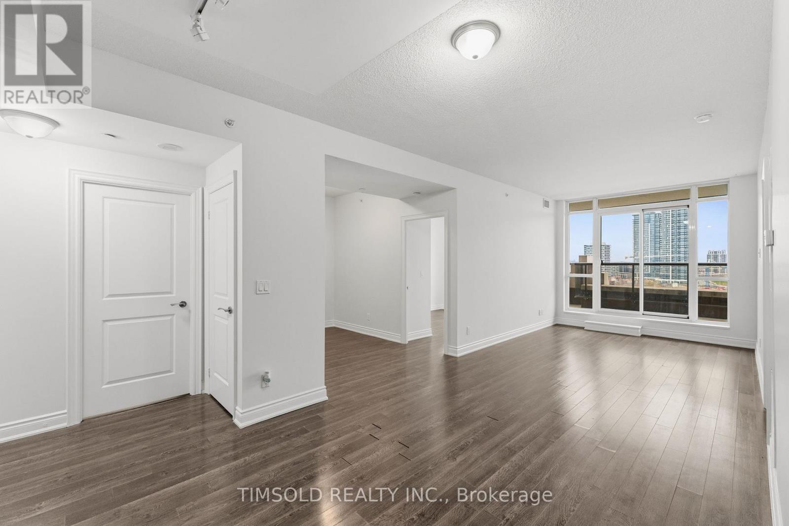 #1012 33 CLEGG ROAD - 10