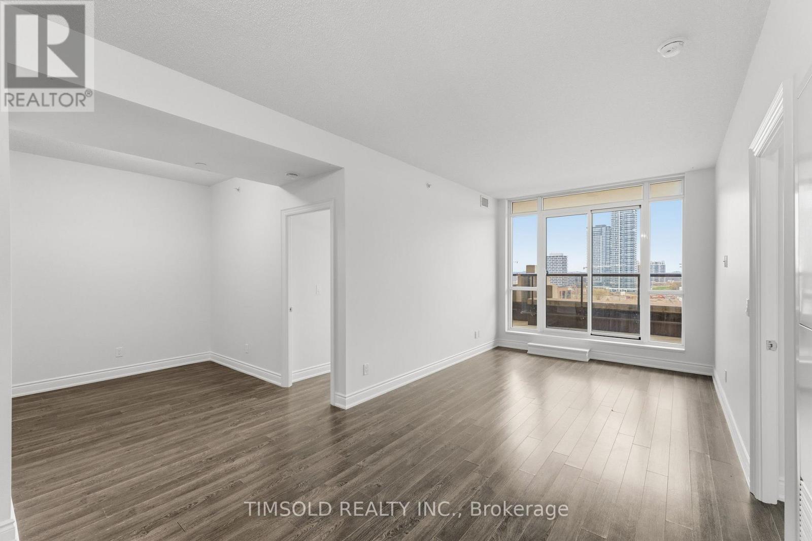 #1012 33 CLEGG ROAD - 11