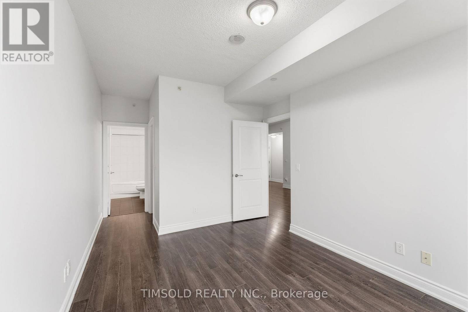 #1012 33 CLEGG ROAD - 24