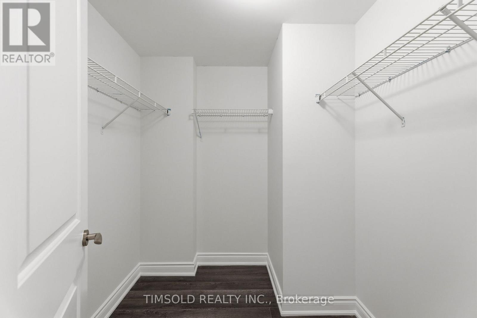 #1012 33 CLEGG ROAD - 25