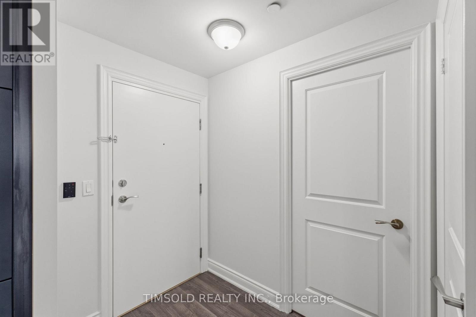 #1012 33 CLEGG ROAD - 5
