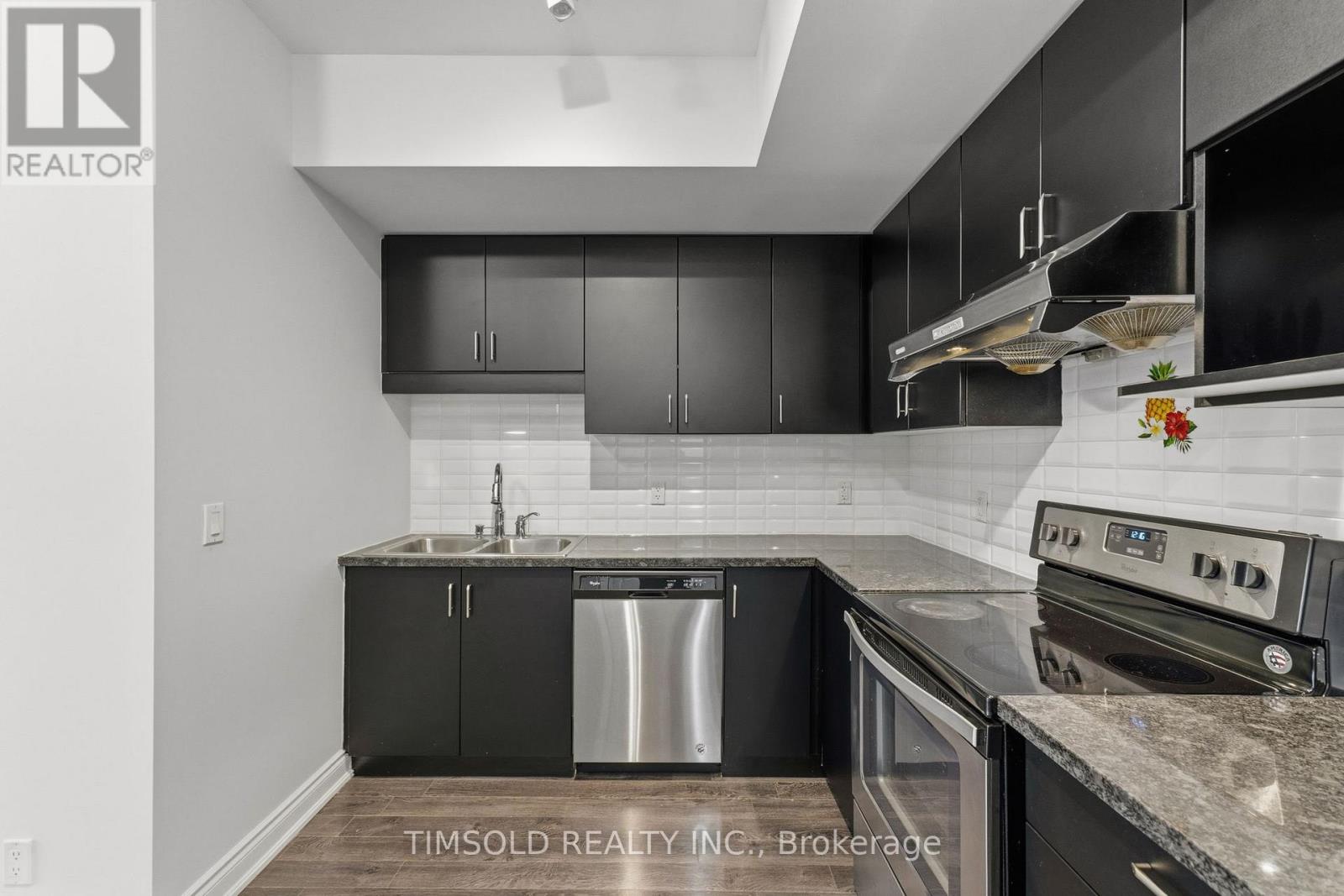 #1012 33 CLEGG ROAD - 8