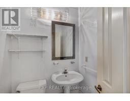 Bedroom 3 - 99 Birch Avenue, Richmond Hill, ON L4C6C5 Photo 13