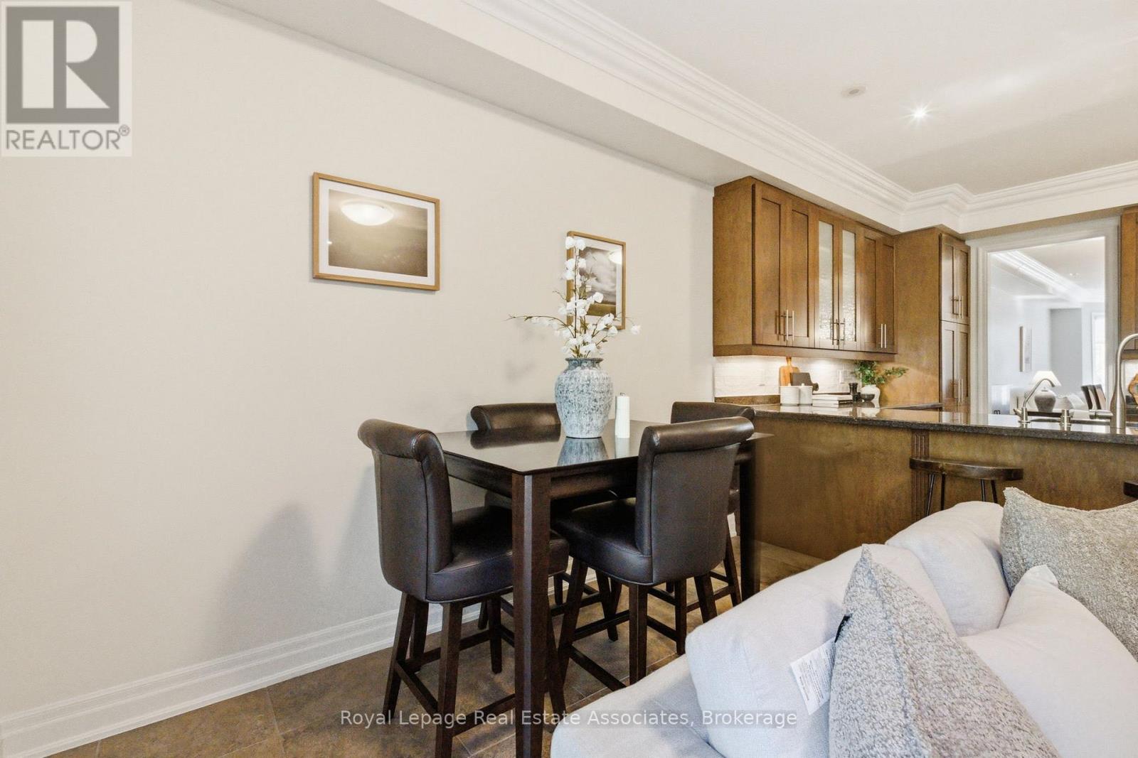 32 ST LAWRENCE DRIVE - 20