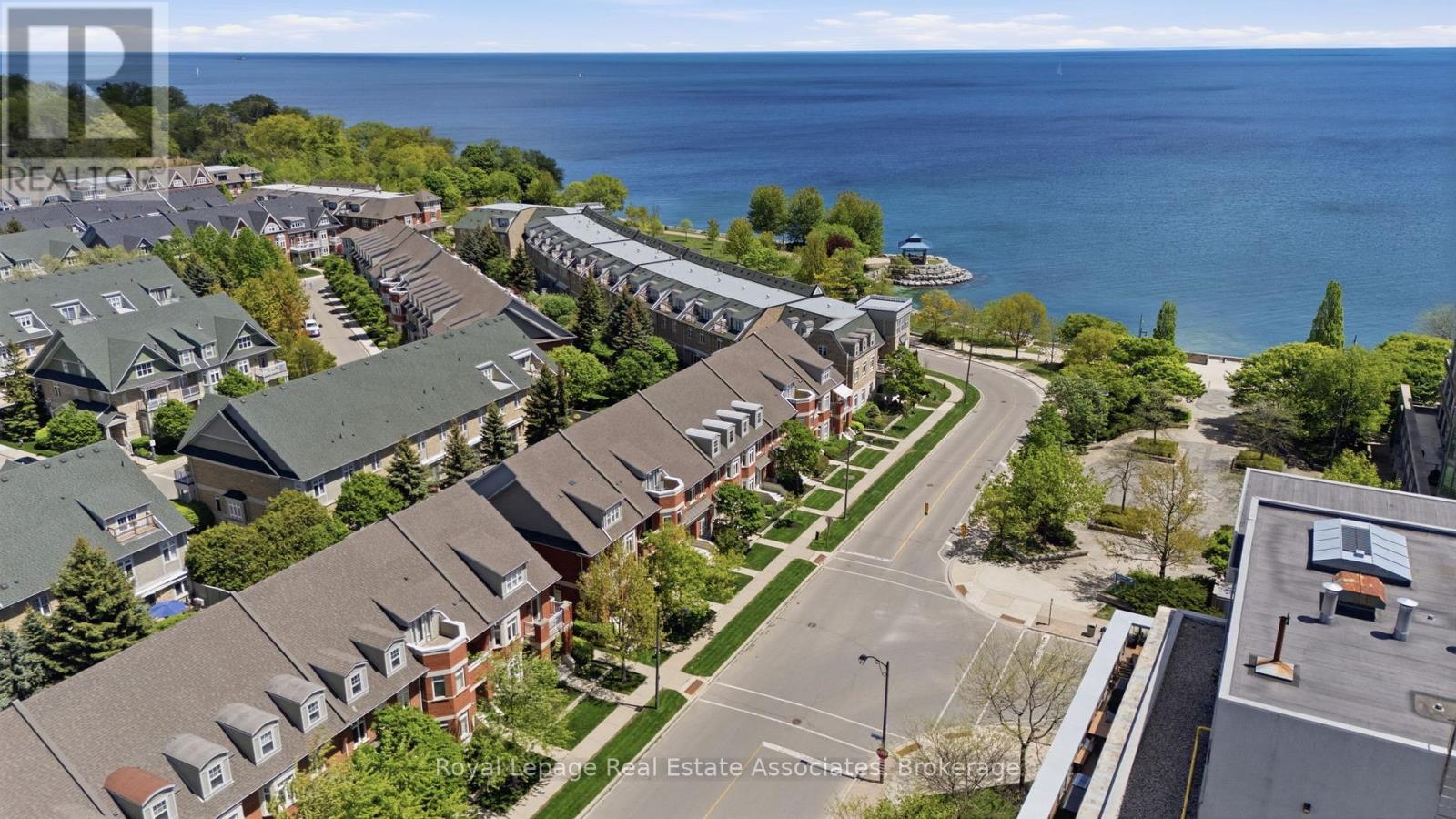 32 ST LAWRENCE DRIVE - 47