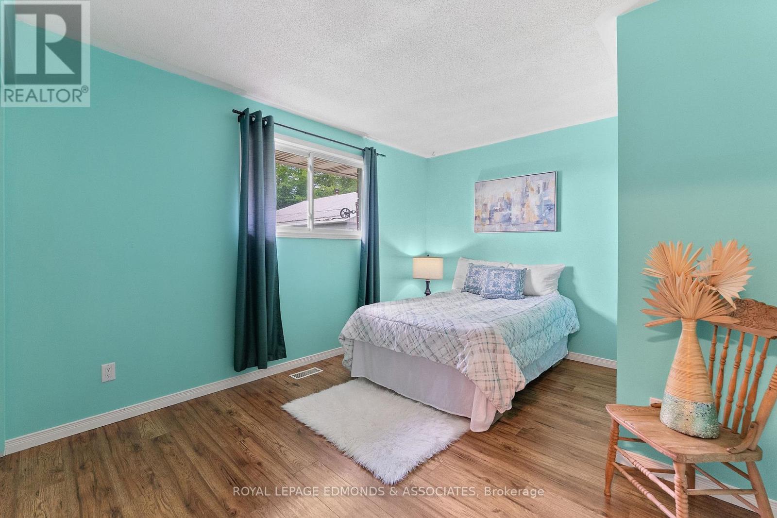 39325A HIGHWAY 41 - 22