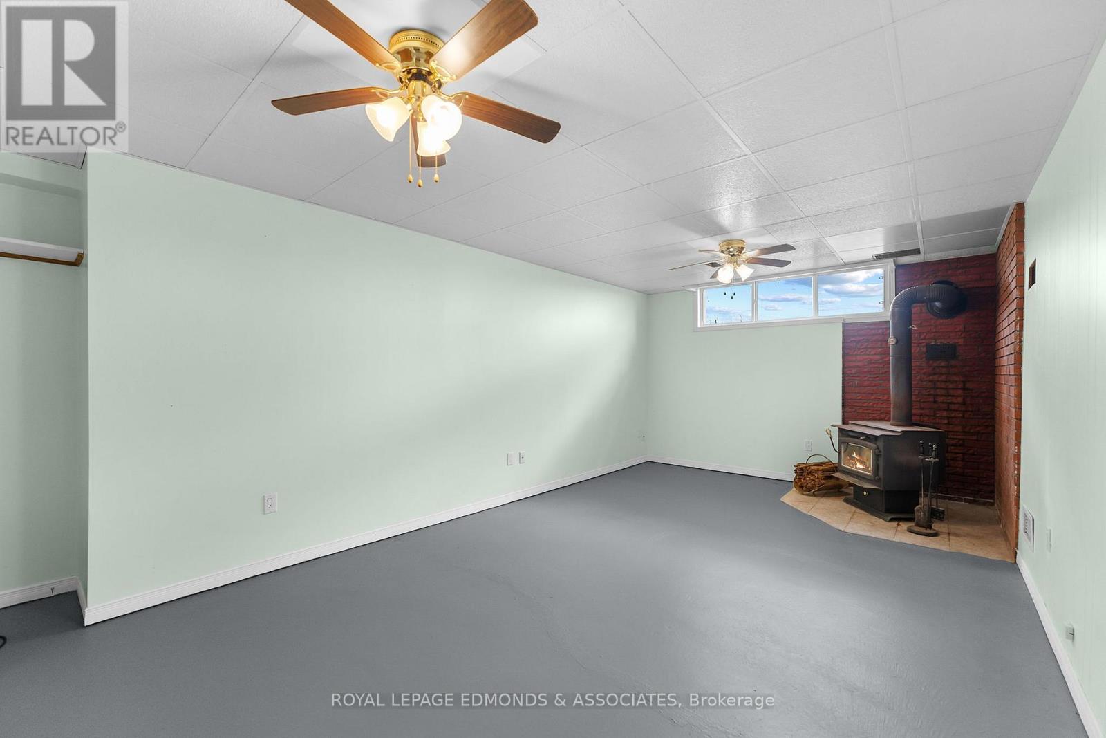39325A HIGHWAY 41 - 25