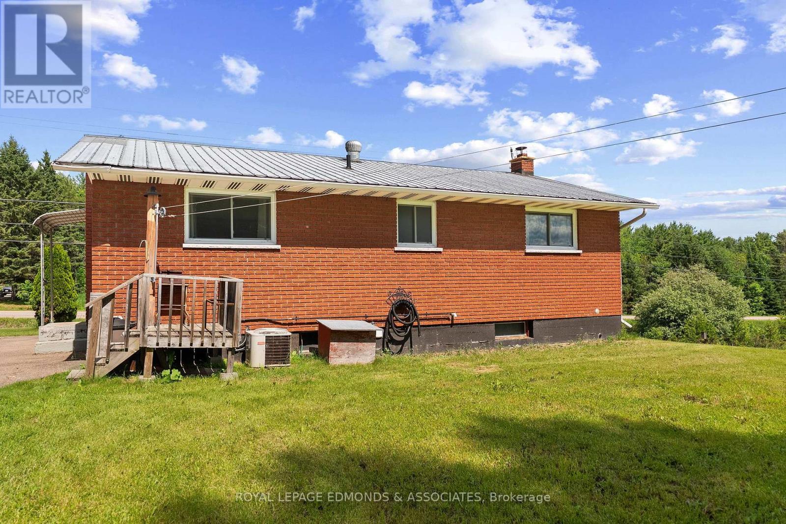 39325A HIGHWAY 41 - 34