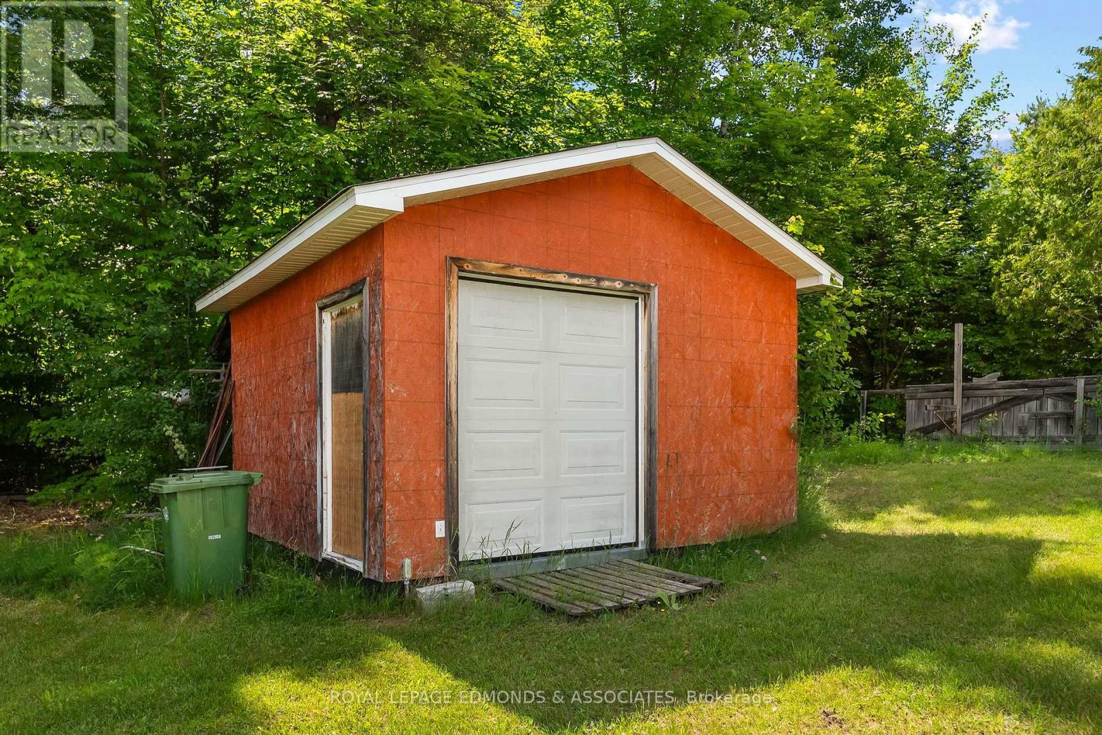 39325A HIGHWAY 41 - 39