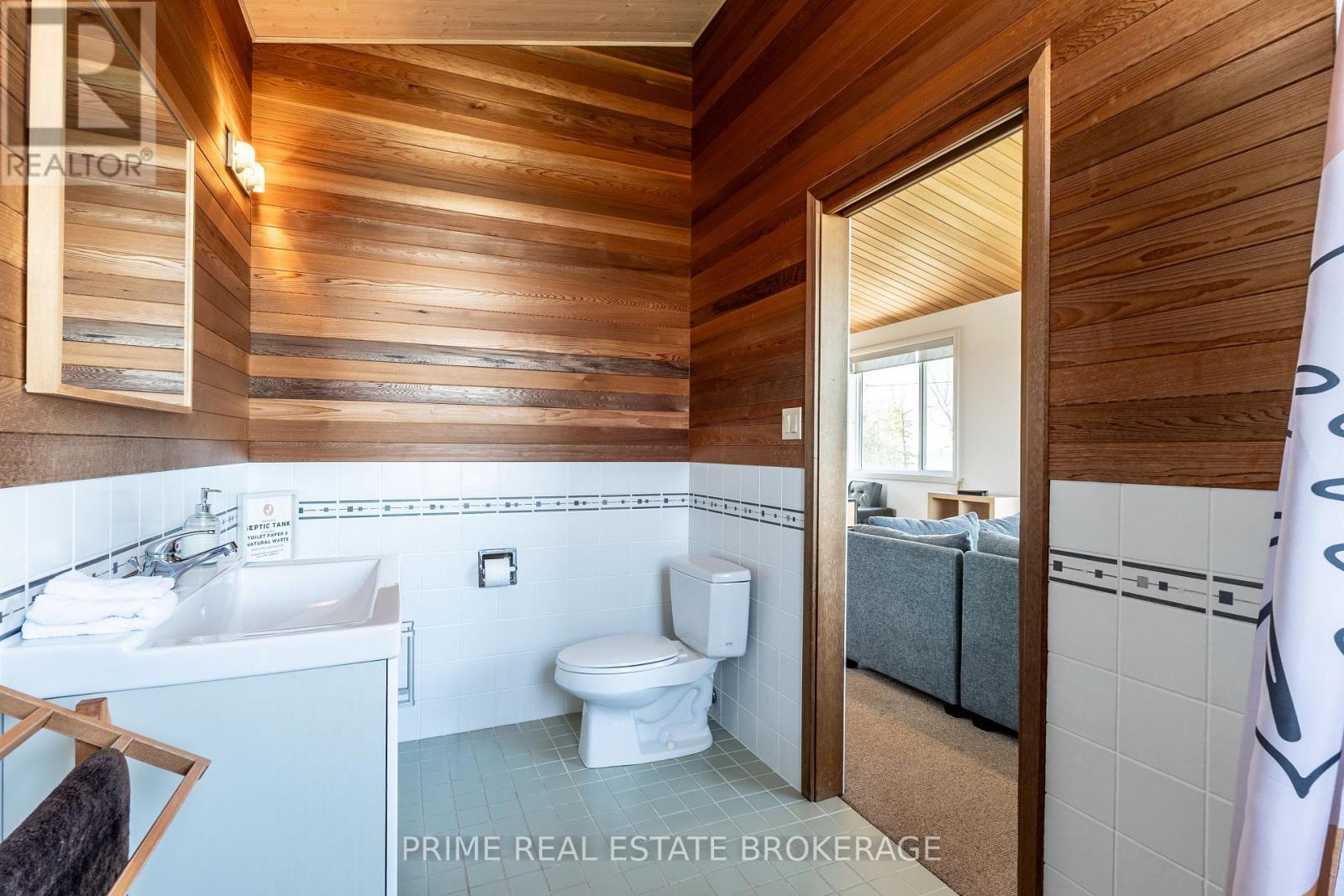 71899 SUNRIDGE CRESCENT - 33