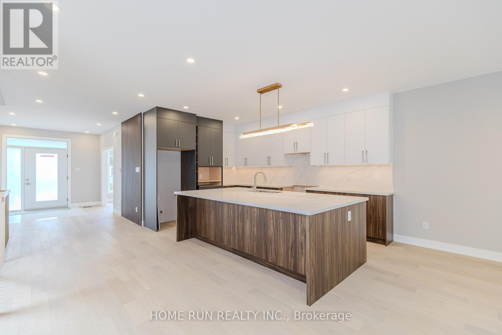 5 Bed, 4 Bath House for Sale in Ottawa – 295 DOVERCOURT AVENUE, Ottawa – MLS# X13418090 - Image 6
