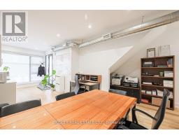 Main Floor - 973 Dovercourt Road, Toronto, ON M6H2X6 Photo 10