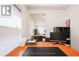 Main Floor - 973 Dovercourt Road, Toronto, ON M6H2X6 Photo 11