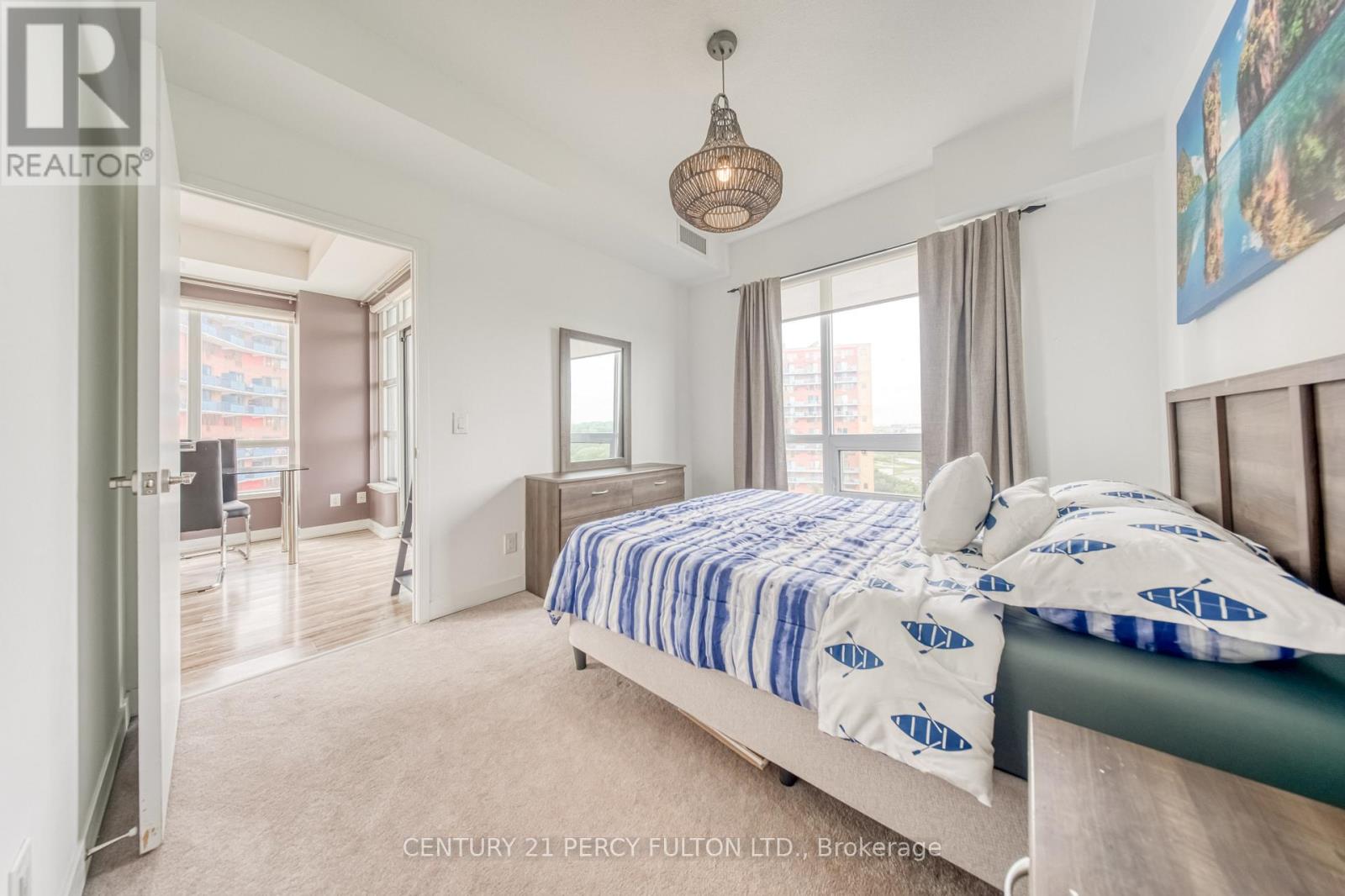 #802 840 QUEENS PLATE DRIVE - 16
