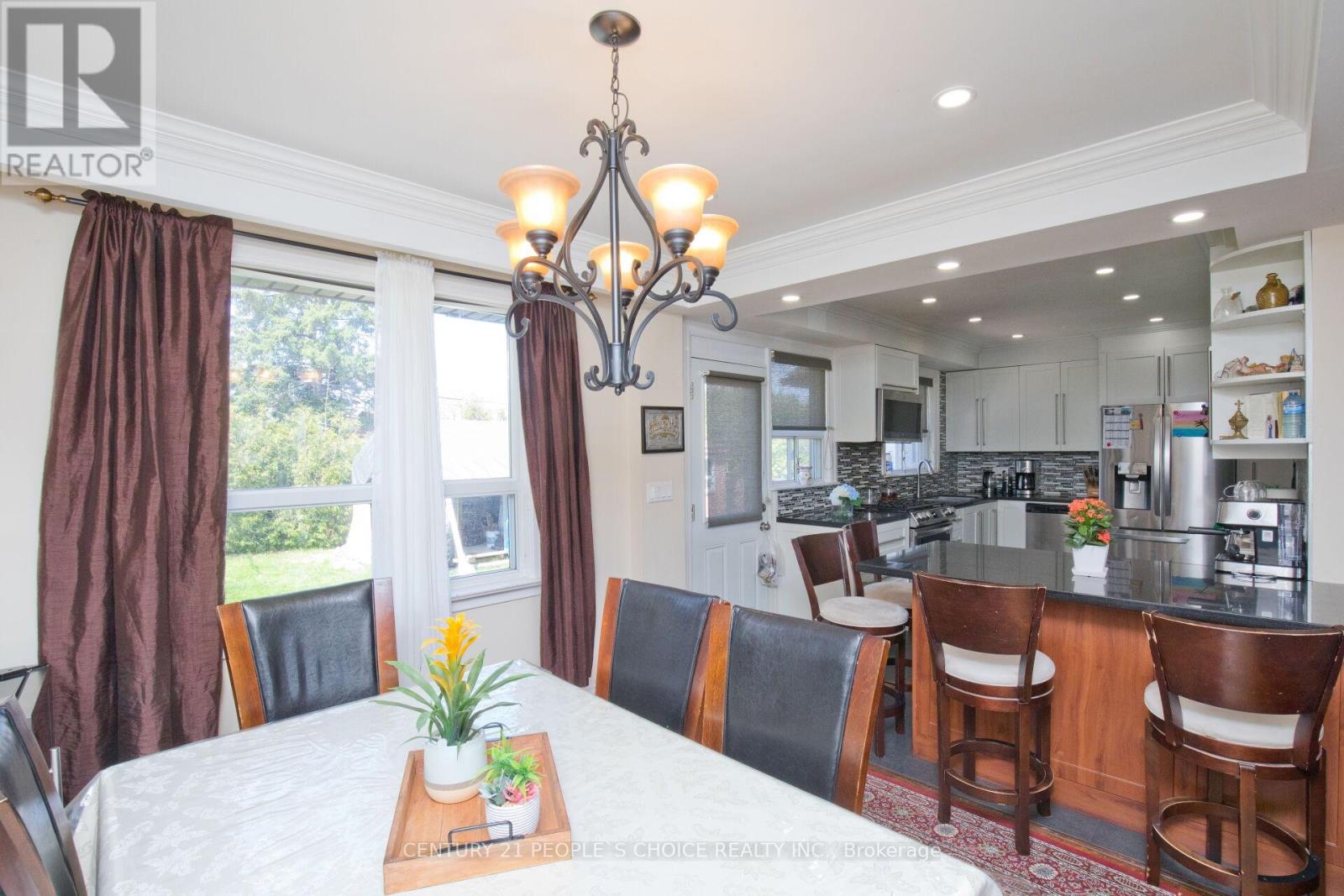 50 JEFFCOAT DRIVE - 11