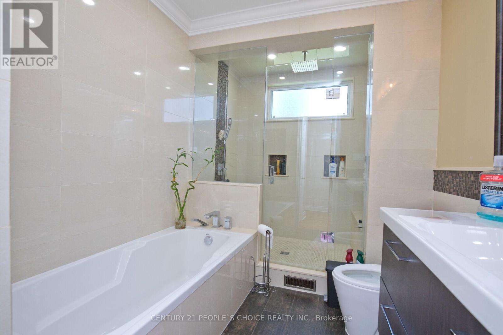 50 JEFFCOAT DRIVE - 30