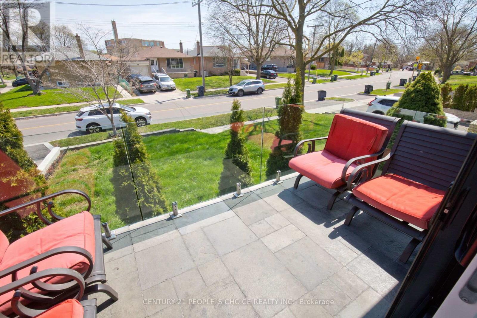50 JEFFCOAT DRIVE - 37