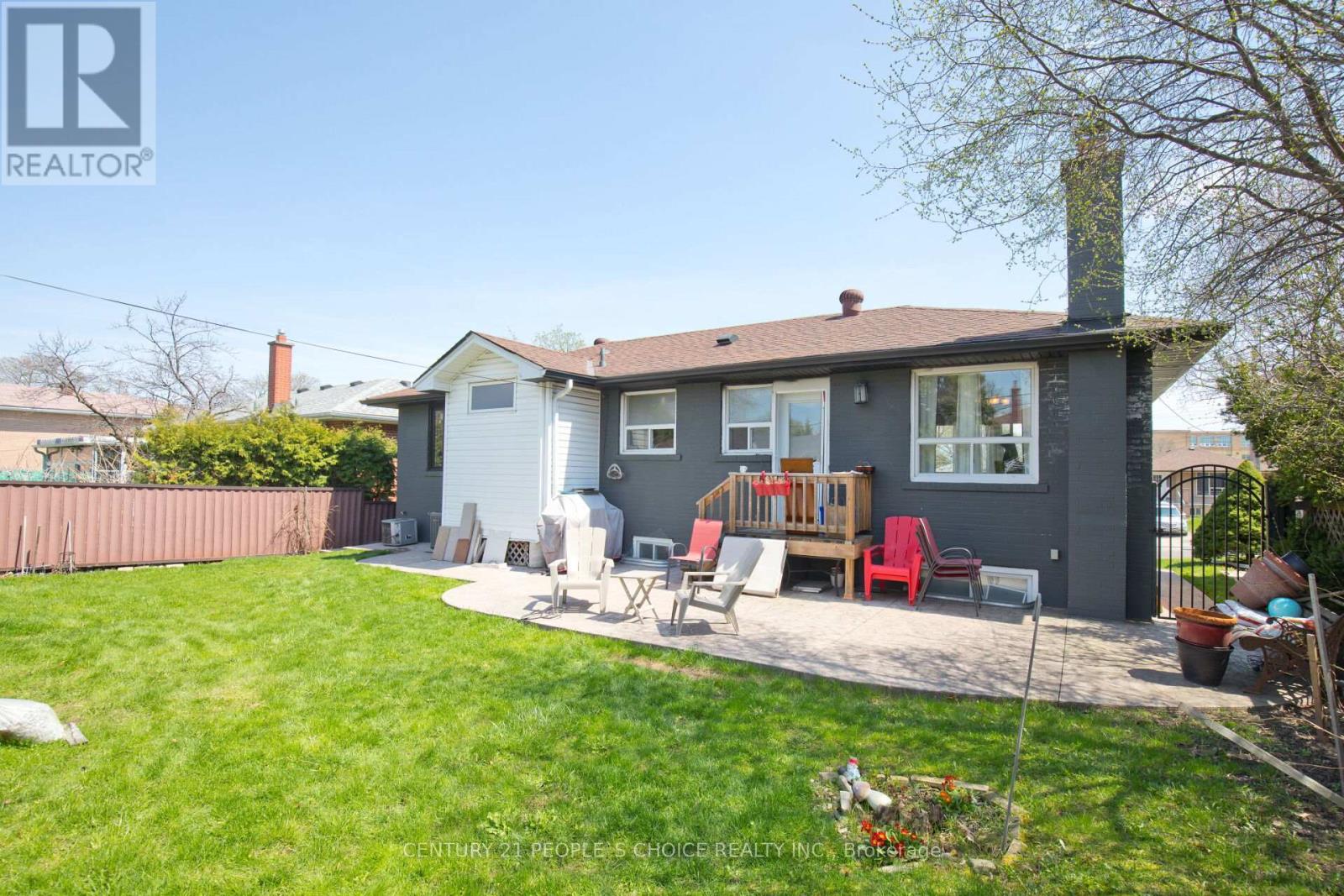 50 JEFFCOAT DRIVE - 45