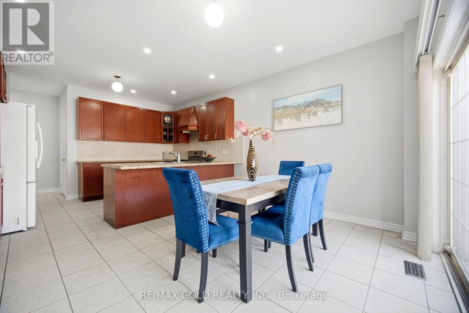 11 TIMBERWOLF ROAD - 11