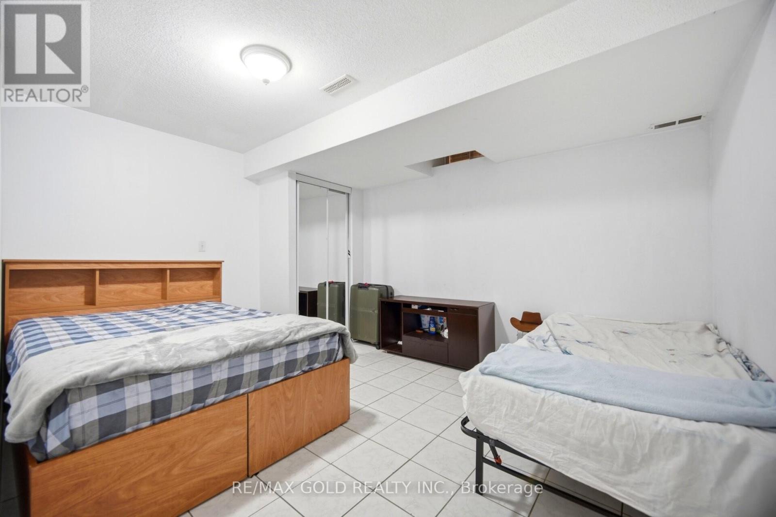 11 TIMBERWOLF ROAD - 28