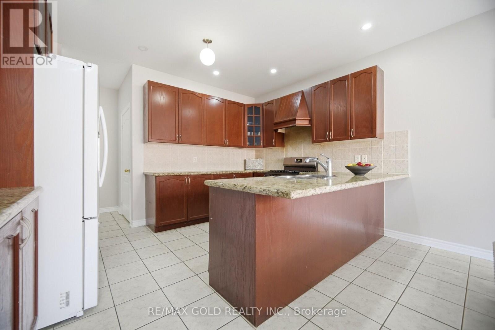 11 TIMBERWOLF ROAD - 8