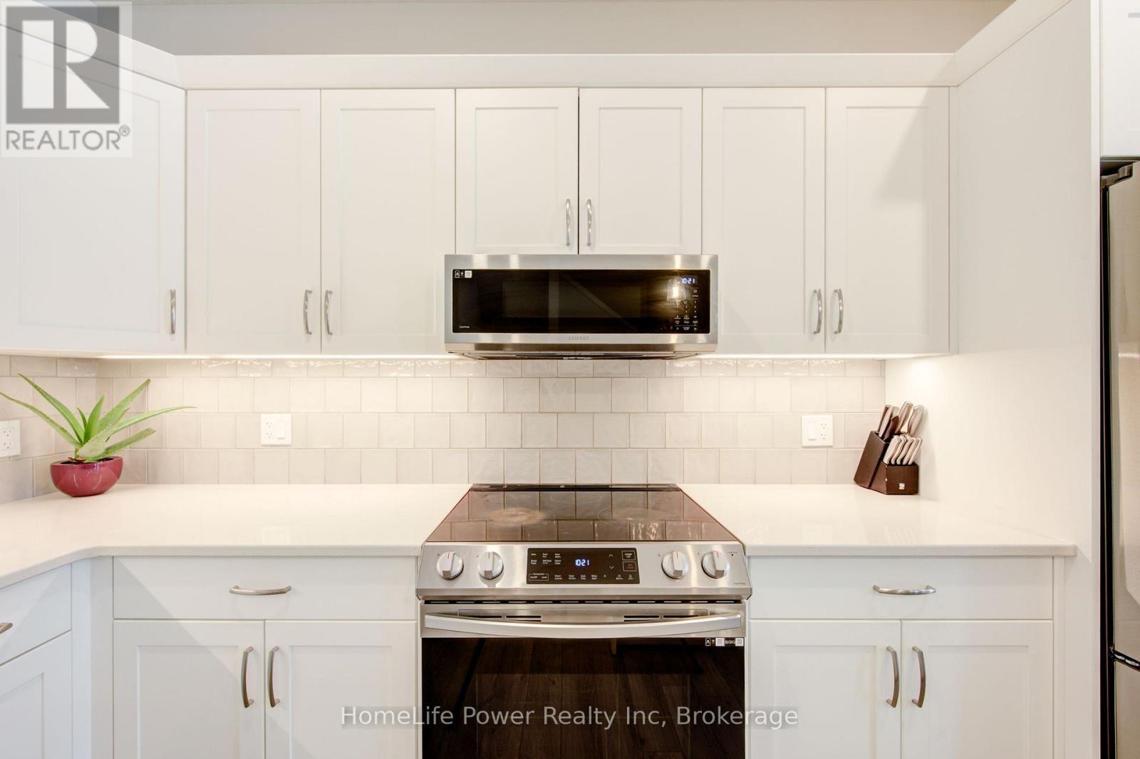 4 BRAUN AVENUE - 11